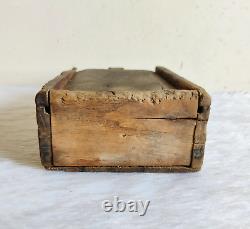 Vintage Primitive Handmade 6 Compartments Spice Keeping Wooden Sliding Box WD913