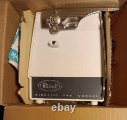 Vintage RIVAL Model 753 Can Opener White NEW in Box 1968 NOS