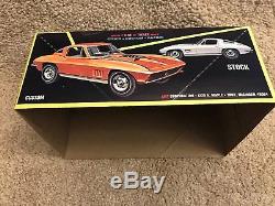 Vintage Rare AMT 1967 Corvette Stingray 1/25 Plastic Model Kit T238 Boxed