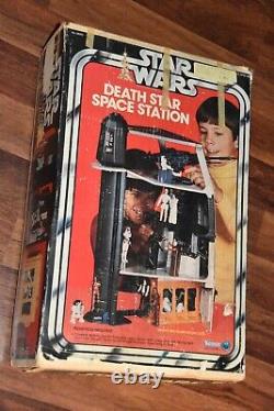 Vintage STAR WARS DEATH STAR SPACE STATION Original Kenner Playset 1978 with Box