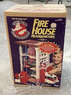 Vintage THE REAL GHOSTBUSTERS Kenner FIRE HOUSE HEADQUARTERS New In Box Complete