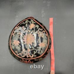 Vintage Traditional Chinese Black Lacquered Floral Motif Peach Storage Box