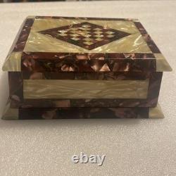 Vintage Tramp Art Deco Celluloid Plastic Bakelite Hinged Box