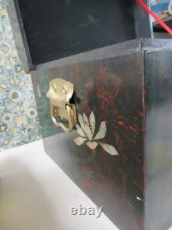 Vintage Unusual Asian Forest lacquered hand painted box from China 1970's