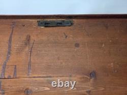 Vintage Victorian Desk Storage Box Chest Inlaid Lid Scalloped Base Locking Top