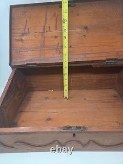 Vintage Victorian Desk Storage Box Chest Inlaid Lid Scalloped Base Locking Top
