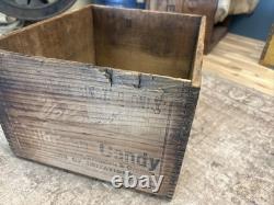 Vintage Wooden Box Hildreth's Velvet Molasses Candy Boston Massachusetts Crate