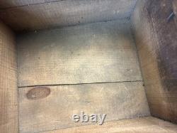 Vintage Wooden Box Hildreth's Velvet Molasses Candy Boston Massachusetts Crate