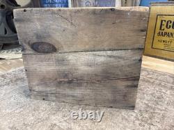 Vintage Wooden Box Hildreth's Velvet Molasses Candy Boston Massachusetts Crate
