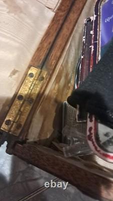 Vintage Wooden Box With Ornate Brass And Brad Out Lay Locking W Key