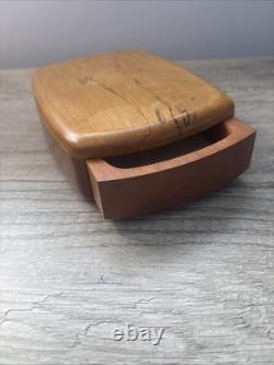 Vintage Wooden Rectangle Jewelry/Trinket Box UNIQUE JAMES BATEMAN SIGNED PG1 7
