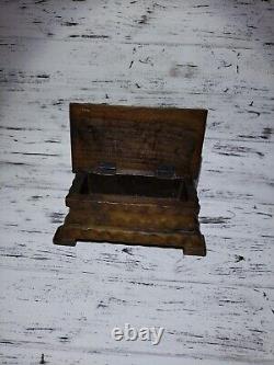 Vintage box. Natural wood. Made in Spain