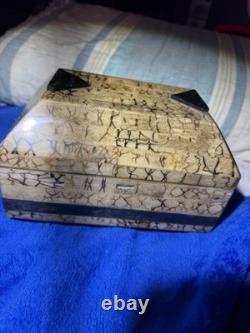 Vintage large Tessellated Stone With Brass Inlay wood box. Some damage issues