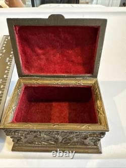 Vintage or antique brass jewelry/trinket box. Great Condition, Cloth Lines