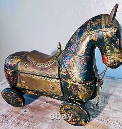 Vintage rare old era Hand tooled horse box 8
