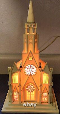 Vtg RAYLITE ELECTRICAL Christmas Plastic Lighted Musical Box Silent Night Church