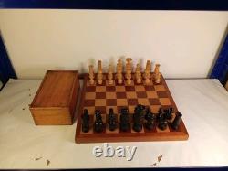 Wooden Vintage Chess Set Regency Chess Pieces with Wooden board and Vintage Box