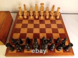 Wooden Vintage Chess Set Regency Chess Pieces with Wooden board and Vintage Box