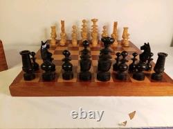 Wooden Vintage Chess Set Regency Chess Pieces with Wooden board and Vintage Box