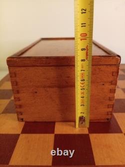 Wooden Vintage Chess Set Regency Chess Pieces with Wooden board and Vintage Box